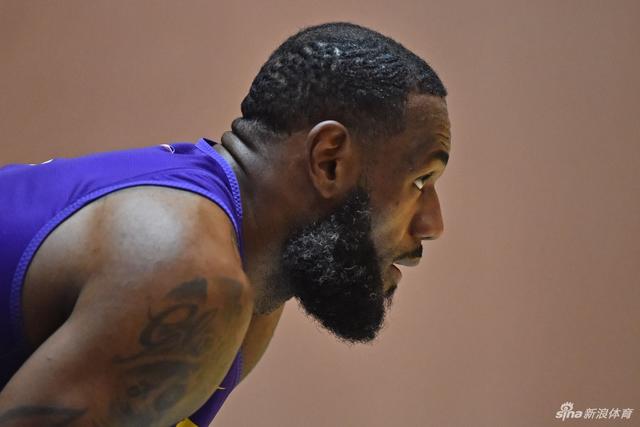 中国篮协公布U19集训大名单:曾凡博廖三宁入选